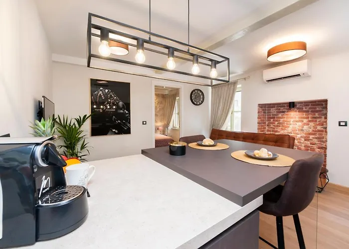 Dc II Downtown Apartment